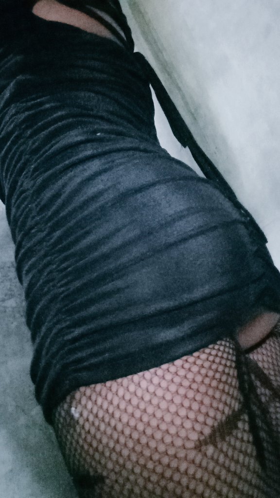 Ina_Lewd's tweet photo. Te gustan los vestidos cortos?🤭
#sissy #trap #femboy #slut #Goon #ass https://t.co/nNrSOFcwgc