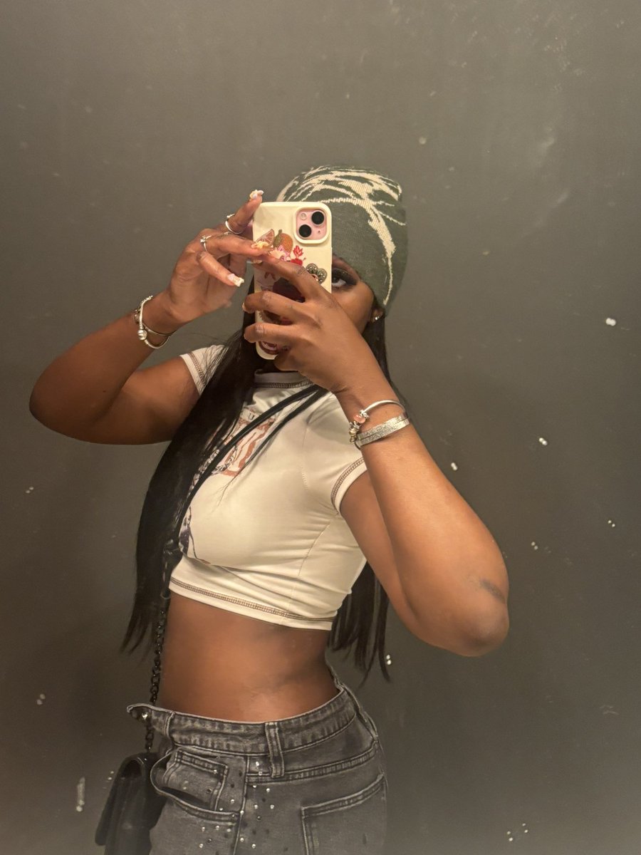 fatima ᥫ᭡. tweet media