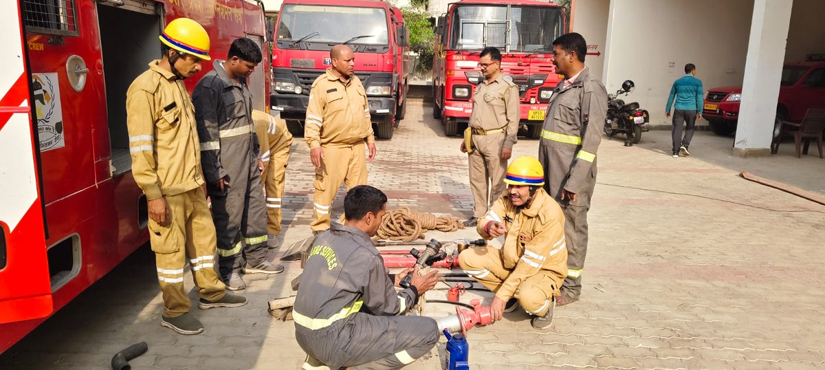 Gorakhpur Fire and emergency service tweet media