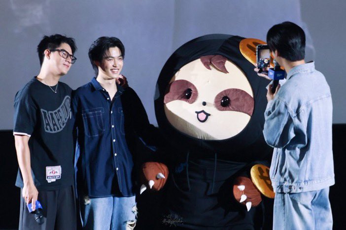 Dingo bells ARIRANG 🪭 tweet media