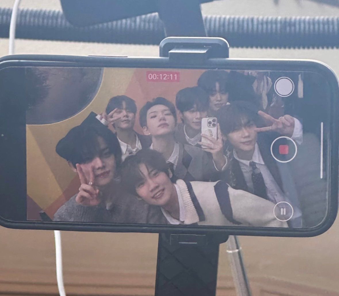 yen 🍬 tweet media