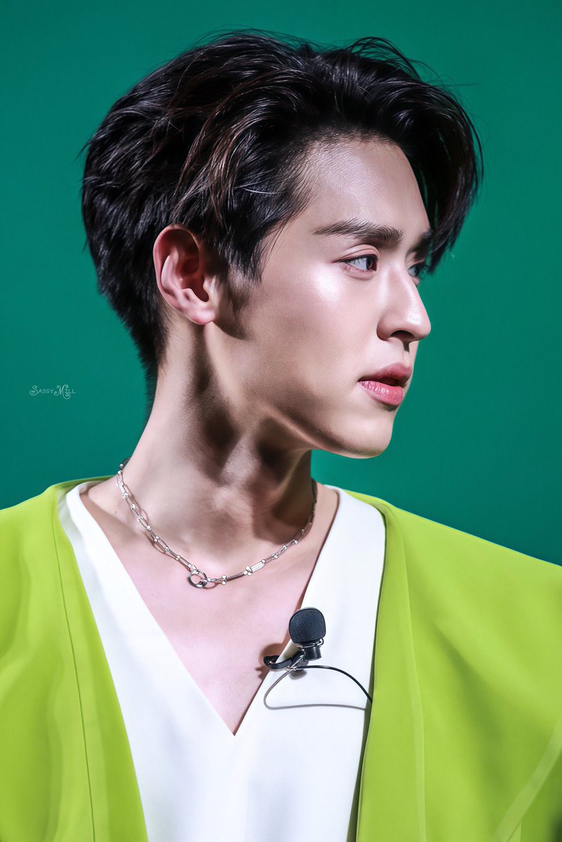 บทด* (busy💭) tweet media