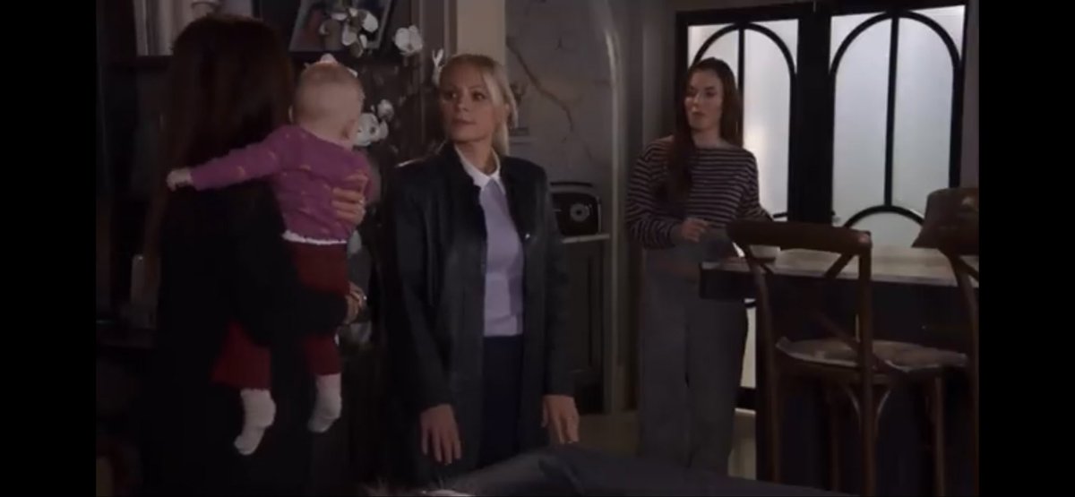 Queen Carla 👠🫦💄🍷 tweet media