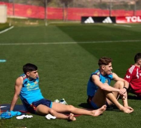 Celebs & Footballers tweet media