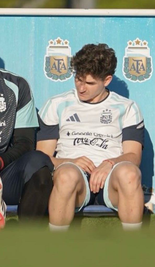 Celebs & Footballers tweet media