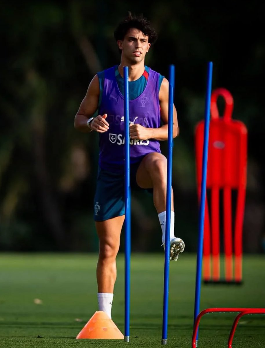 Celebs & Footballers tweet media