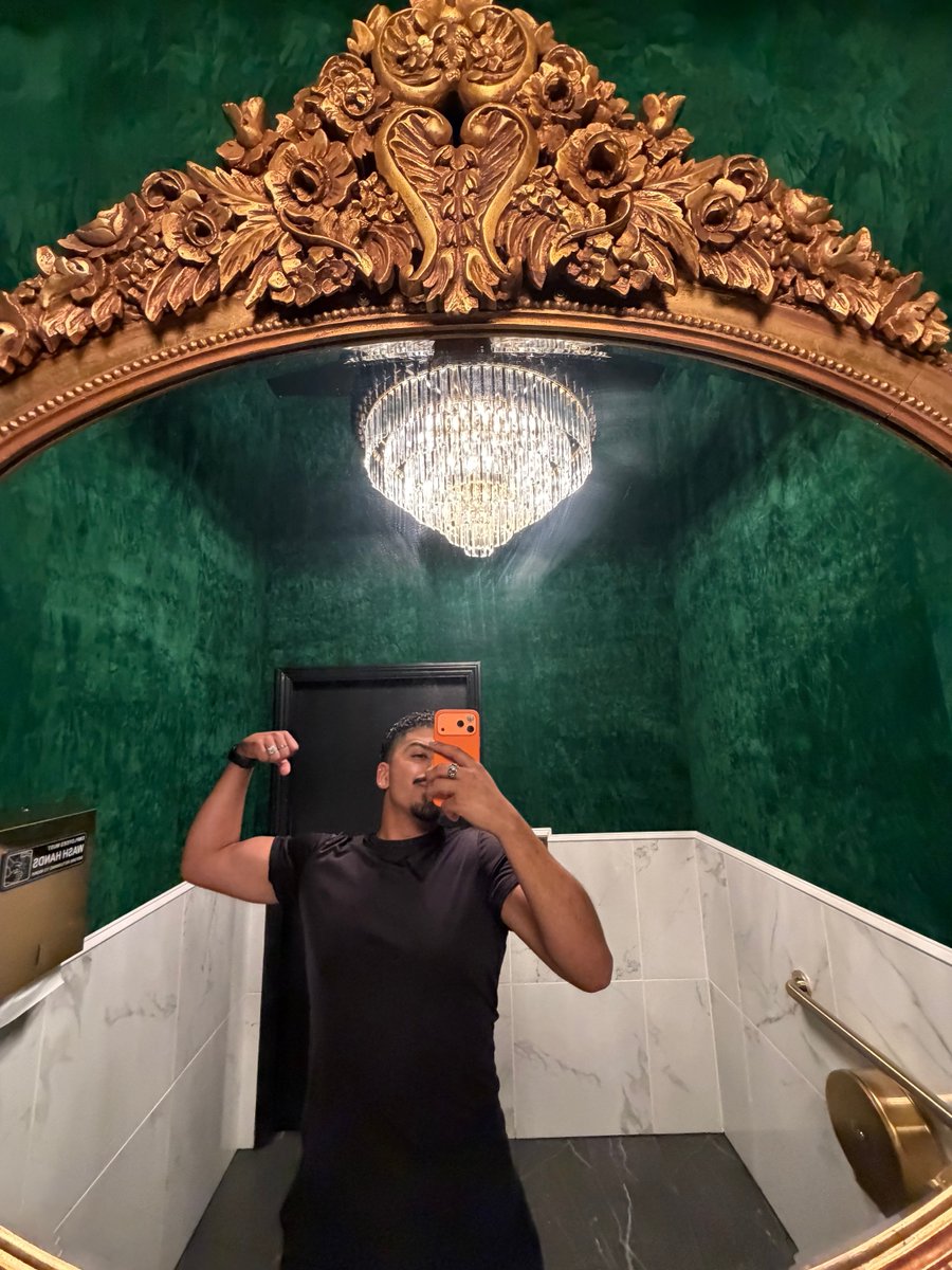 тαυяυѕ кιηg tweet media