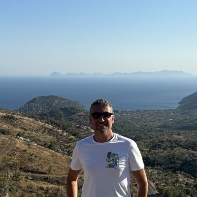 Serkanersen82's tweet photo. #YeniProfilResmi https://t.co/j5LvEKFj5t