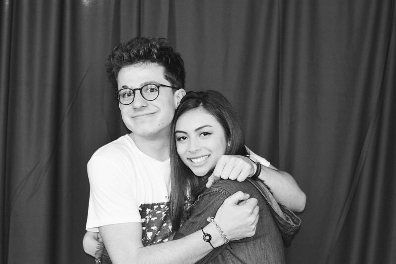 janie_alexa's tweet photo. look how far we’ve come in ten years…👔❤️🎼 @charlieputh #whateversclever https://t.co/vyXAKjJkpX