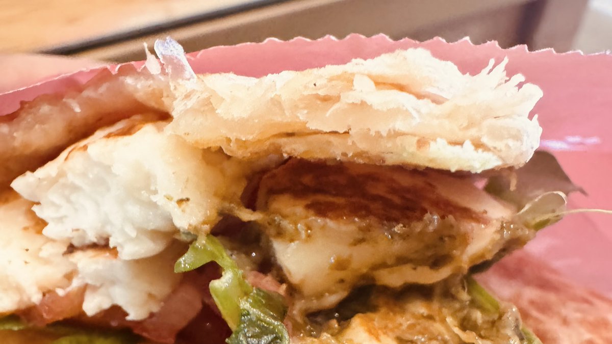 تأملات في الجوار tweet media