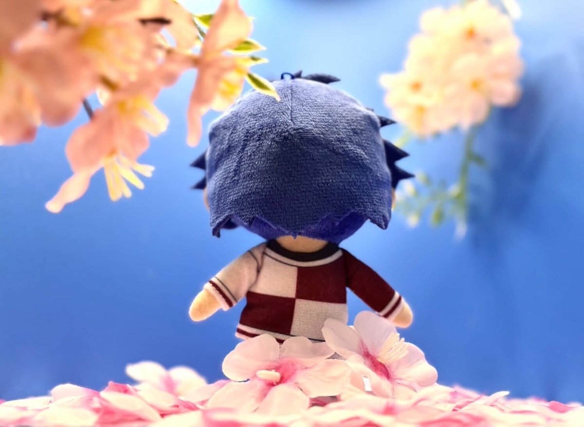 ヴァンガードSTORE tweet media