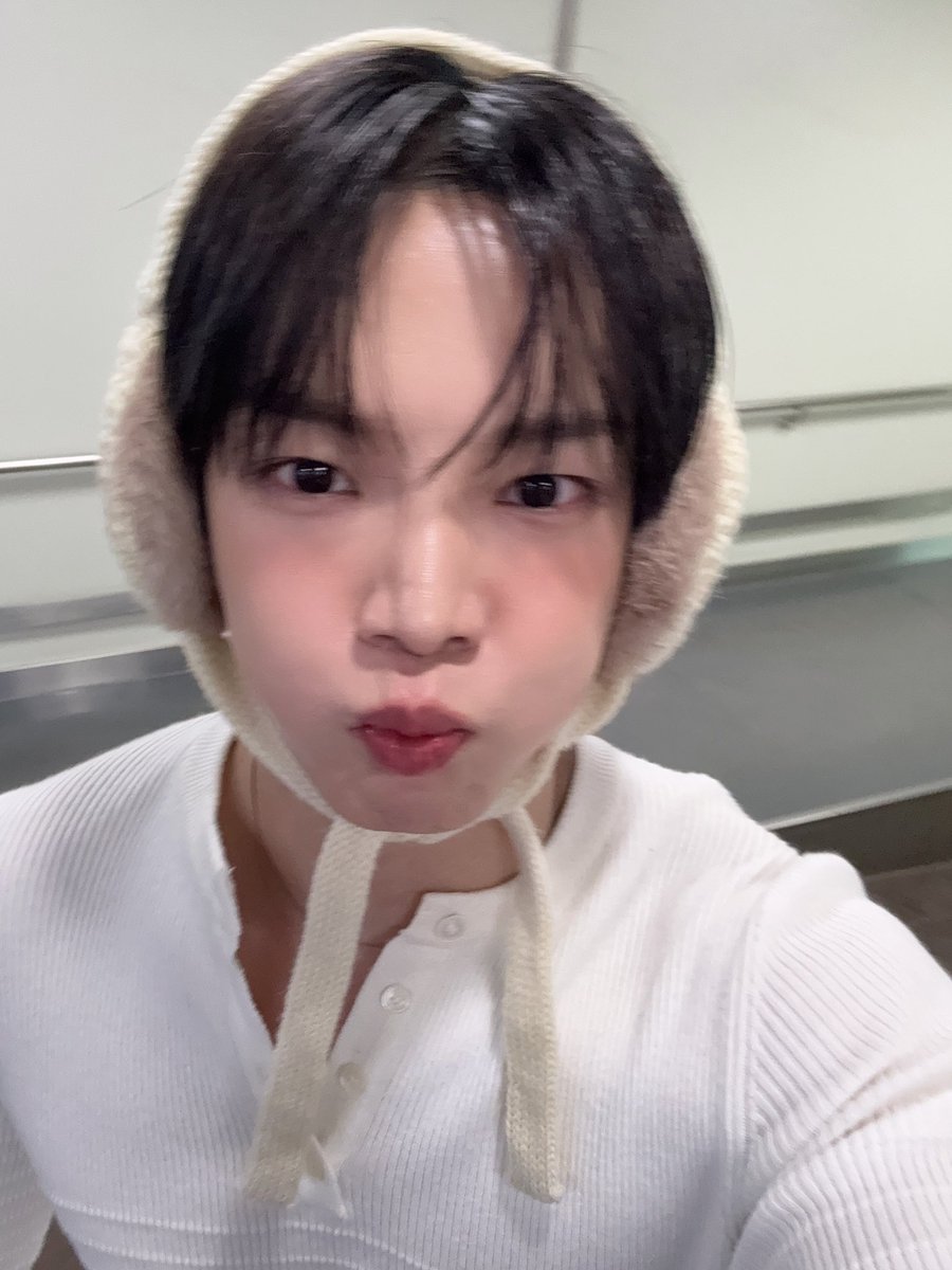 콤이.. tweet media