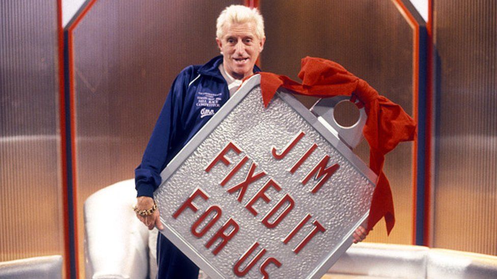 Tom Moore tweet media