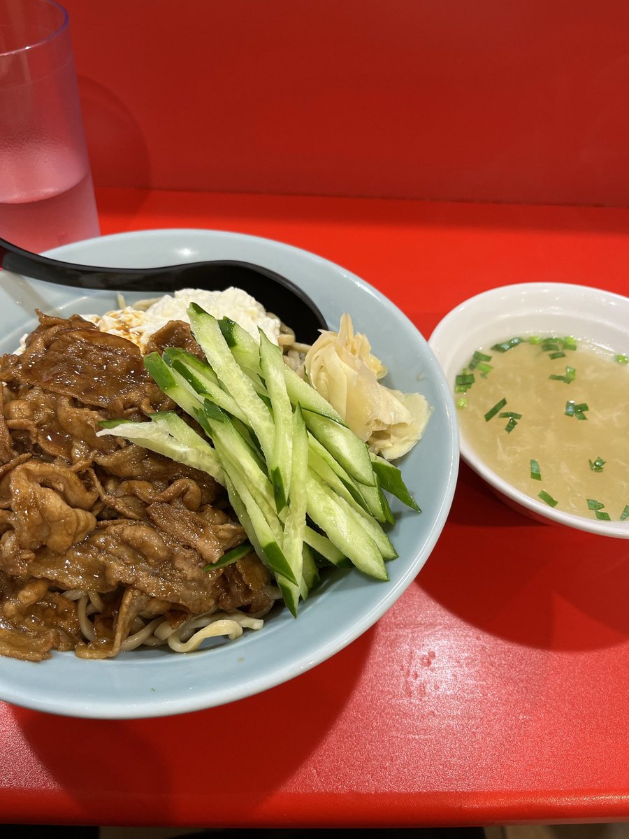 high62man14's tweet photo. 今日暑いから←冷やし中華食べようと思ったけど二郎系で→塩ラーメンは珍しいなと思って塩食べたけど気持ちあっさり目で美味かった(*´﹃｀*) https://t.co/hhAx6QUC65