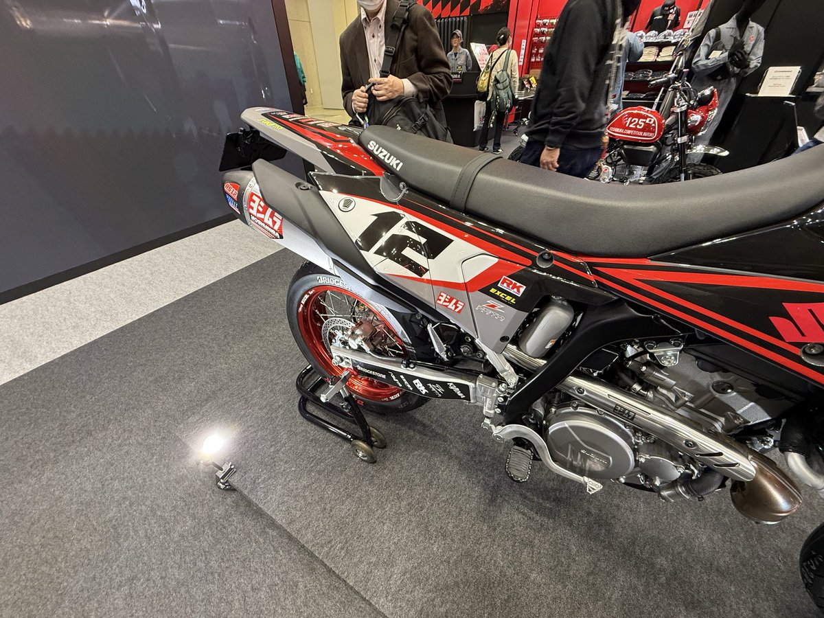 ハタボー tweet media