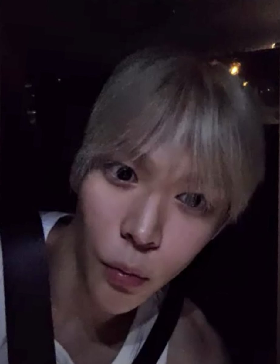 𝙟𝙚𝙩 tweet media