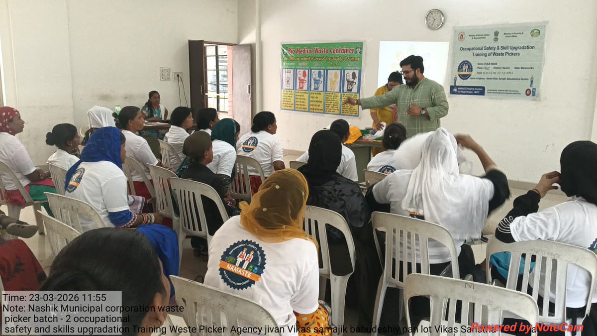 MSJEGOI's tweet image. Occupational Safety Training of waste pickers under #NAMASTE is now underway in Nashik, Maharashtra. The assessment in the training included a written examination, online test, practical evaluation and oral examination. Equipping #SafaiSaathis with essential safety practices and