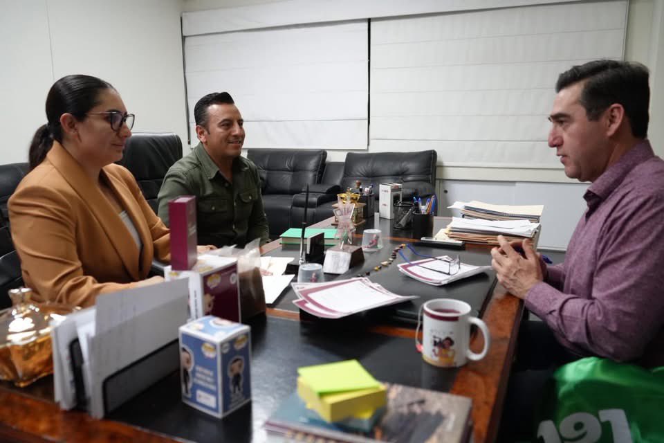 Napoleón González Pérez tweet media