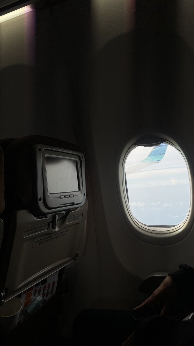 zeenirafg✨ tweet media