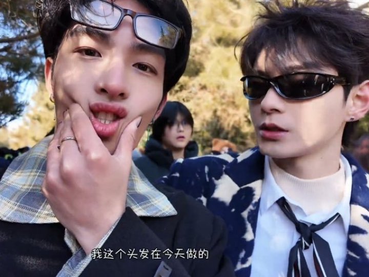 Val || Joongdunk’s lost kid ྀིྀིྀིྀིྀི 🐜 tweet media