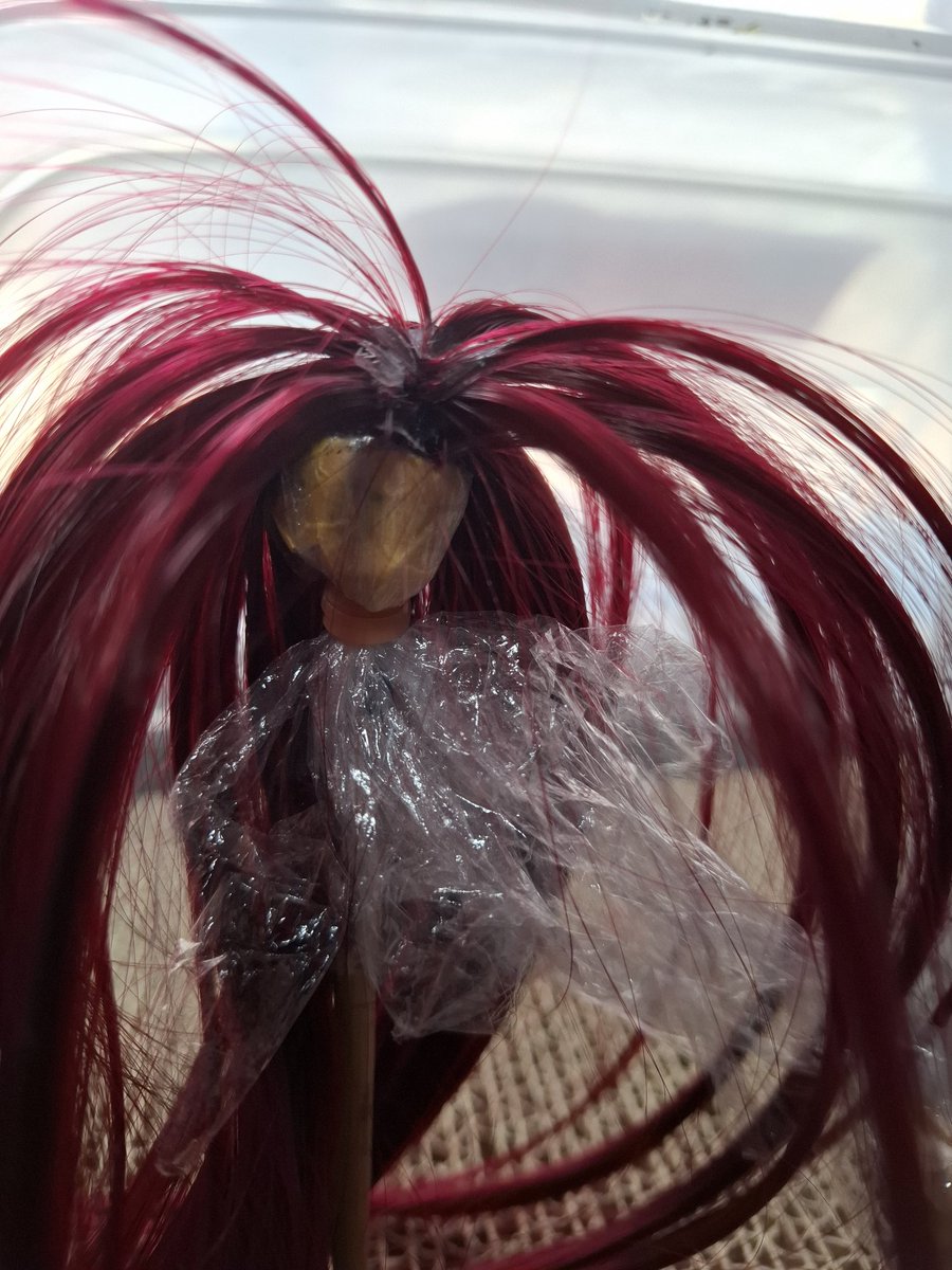 agul_leo's tweet photo. #ISPWC 進捗
ウィッグはとりあえず終わり。
ここから別作業に入ります。
少し手間取ったしそろそろ追い込みかけないと間に合わない！ https://t.co/cQj3OZ0bOo