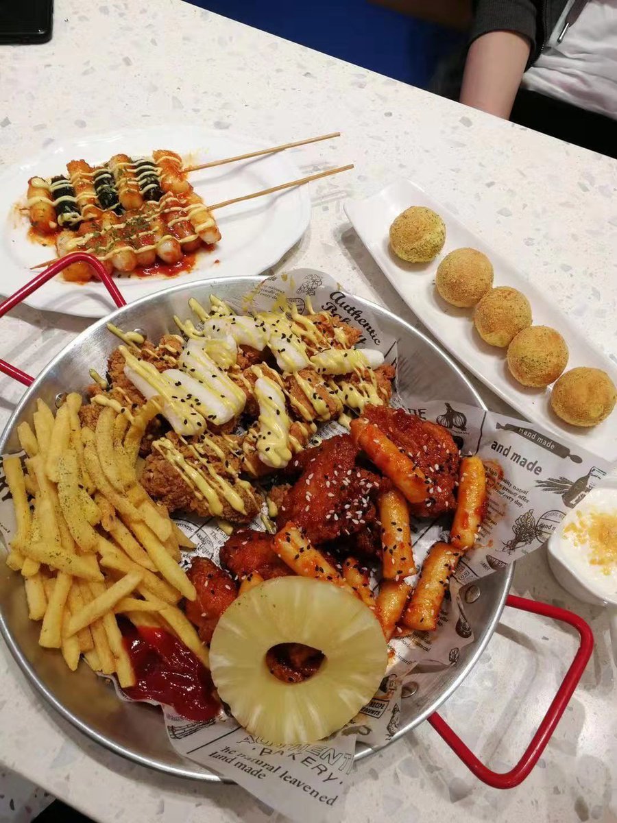 Brianna Kat Cameron tweet media