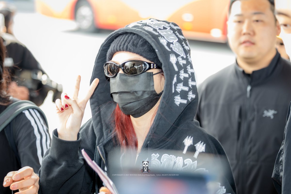 Winter Smil3 🐼❄️ tweet media