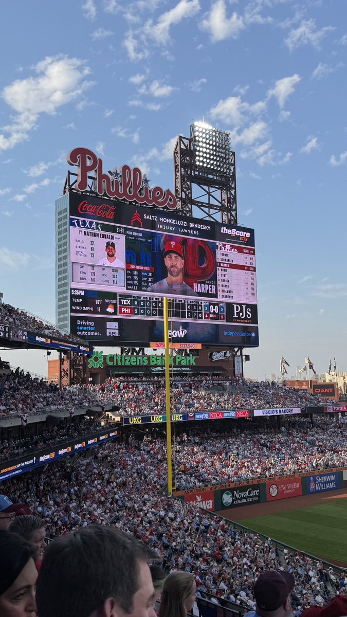 ngbswimtim's tweet image. i can do ya one better. GO PHILS!