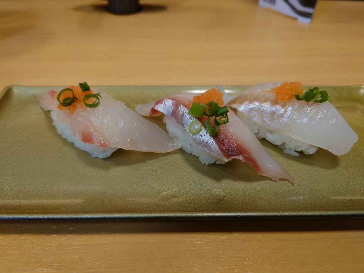 ざりりん tweet media