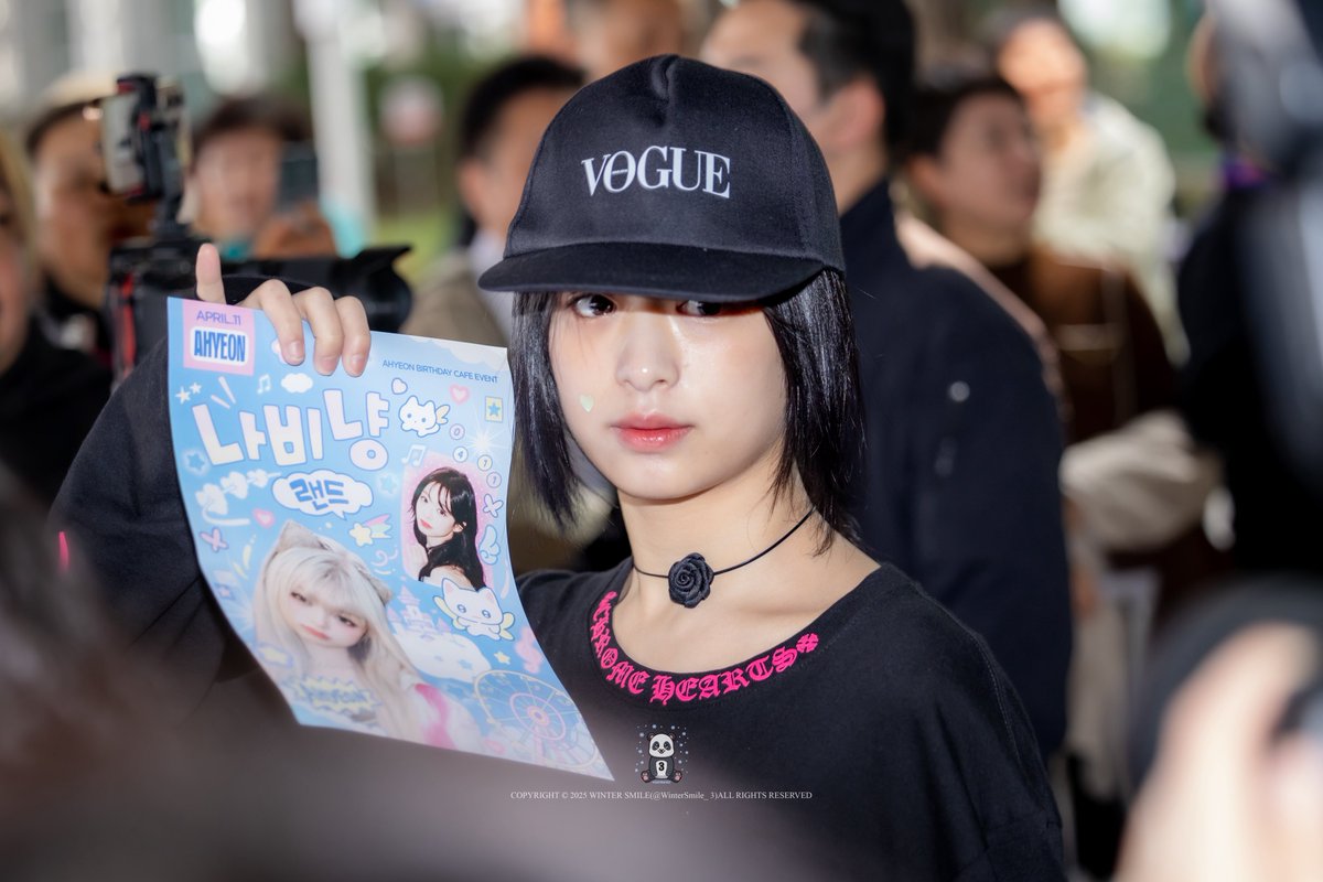 Winter Smil3 🐼❄️ tweet media