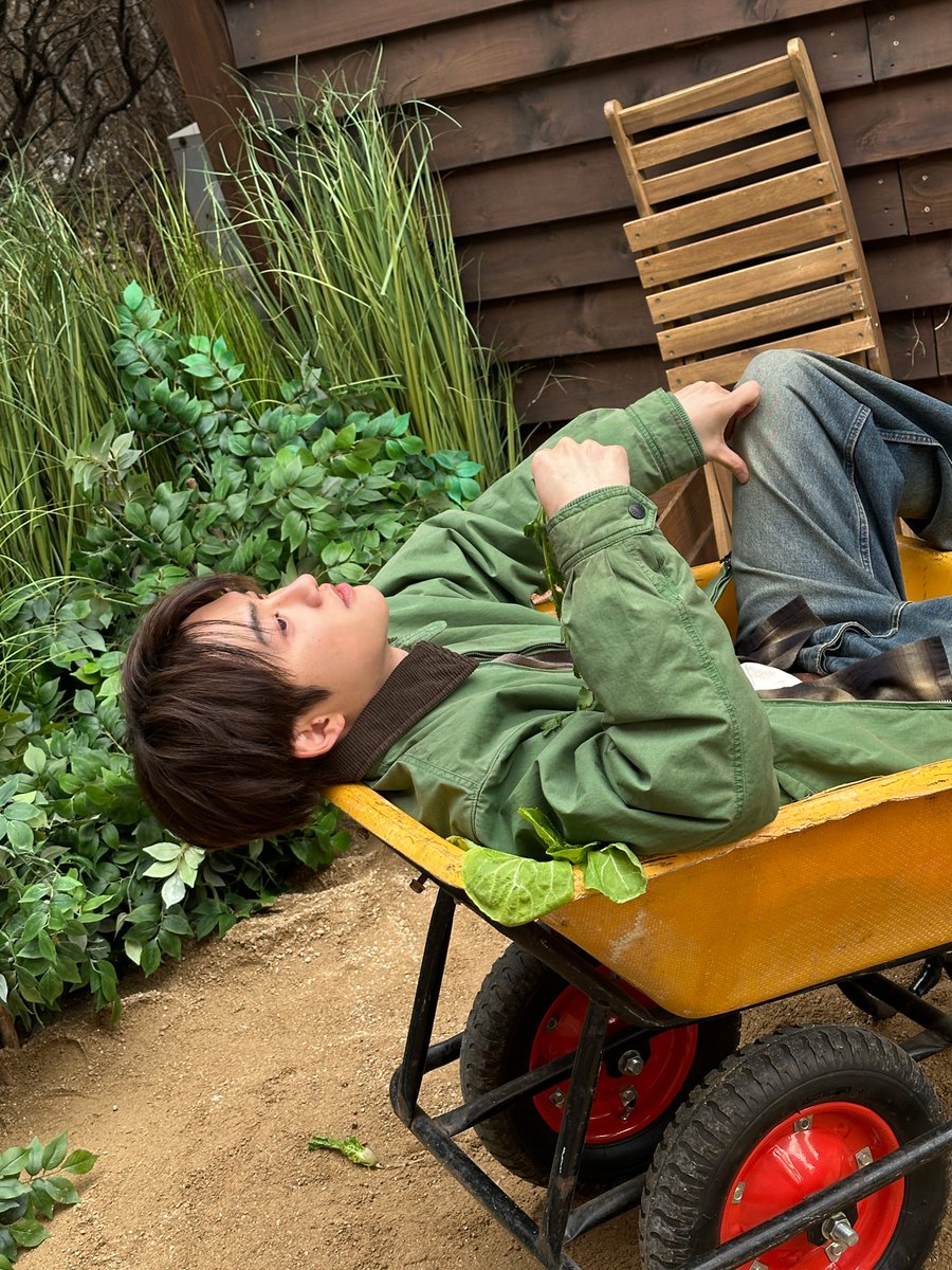 도경수(DOH KYUNG SOO) OFFICIAL tweet media