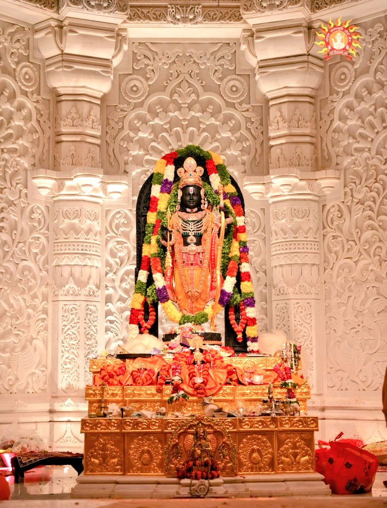 राम नवमी की हार्दिक शुभकामनाएँ 🙏🚩

मर्यादा पुरुषोत्तम भगवान श्रीराम का जीवन हमें सत्य, धैर्य और धर्म के मार्ग पर चलने की प्रेरणा देता है।

आज के इस पावन दिन पर उनके आदर्शों को अपनाएं और जीवन को सफल बनाएं ✨
जय श्री राम 🙏🚩

#SriRamaNavami #JaiSriRam #श्रीराम #RamNavami
