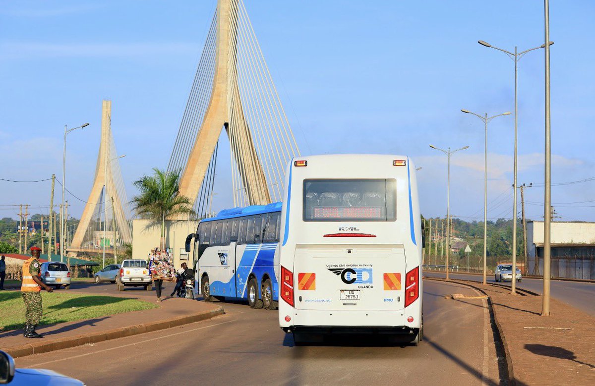 ruthdavoice's tweet image. Y’all remember the #Kayoola #Electric Coach that journeyed from the Pearl to the Cape and back?

Well….

Four (4) of the same E-Coaches are now owned by @UgandaCAA which becomes the first Ugandan, and indeed African, institution to operate a fully electric fleet Made in Uganda