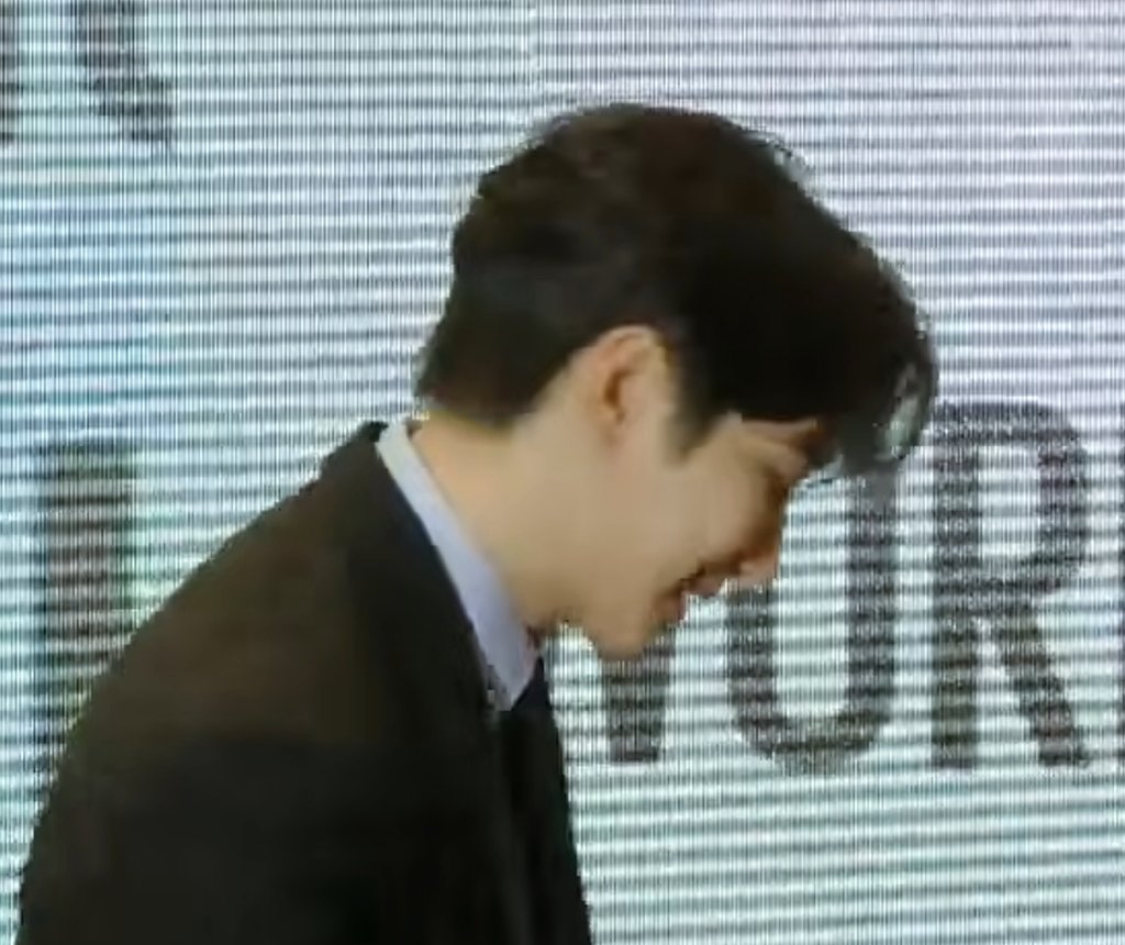 아기 광대 봉긋