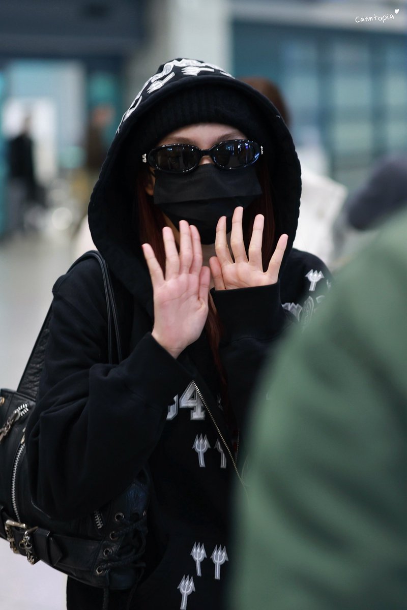 260327
👐🤲🙌

#CHIQUITA #BABYMONSTER
#치키타 #베이비몬스터