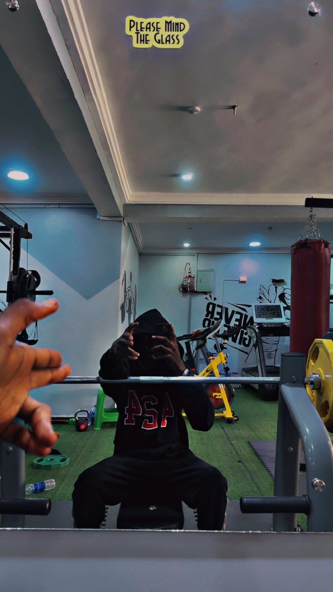 Sam Ivere tweet media