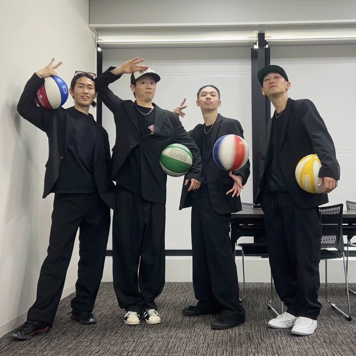 YOH / ボールと踊る道産子 tweet media