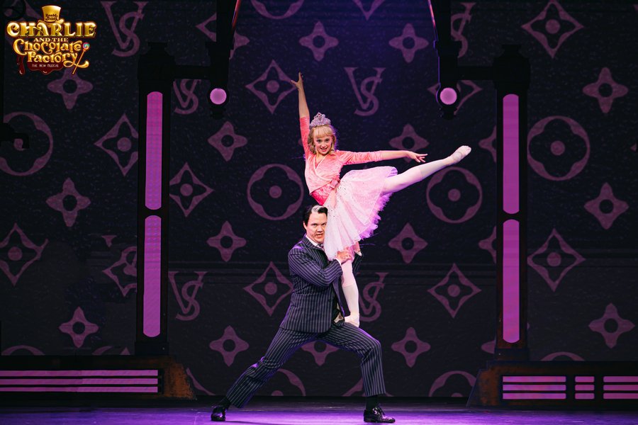 Performing Arts in China tweet media