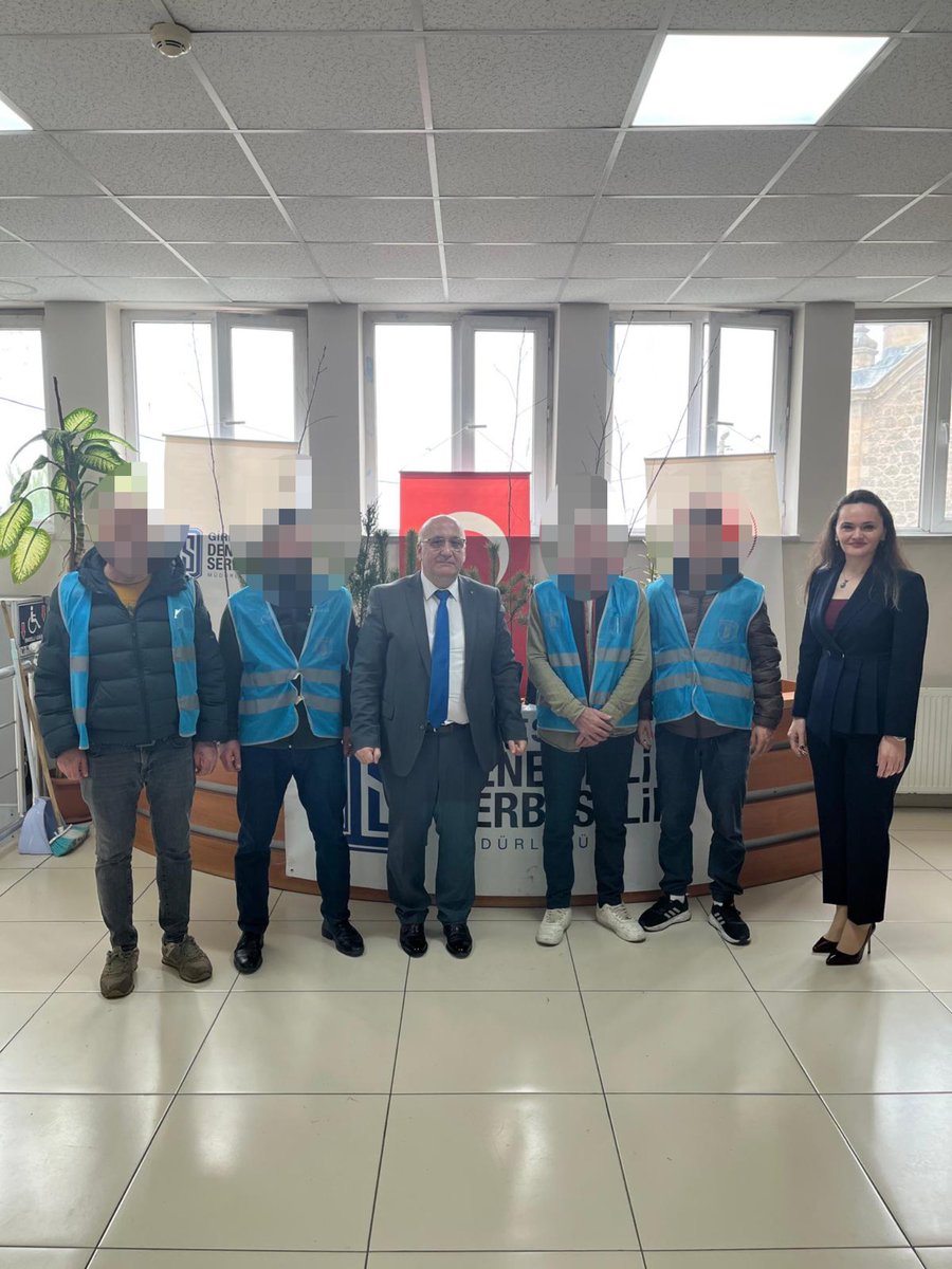 21-26 Mart Orman Haftası dolayısıyla Orman İşletme İl Müdürlüğü tarafından temin edilen fidanlar açılan standla yükümlülere dağıtılmıştır. 
#OrmanHaftası 
#cte
#DenetimliSerbestlik