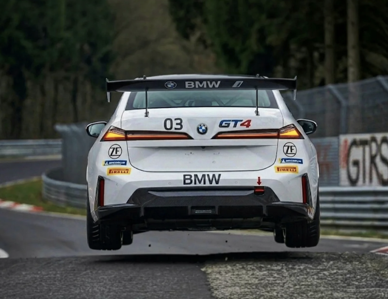 BOHP's tweet image. [謎] BMW i3 GT？ | BMWおたっきーず！Blog - BMW総合情報ブログ bmw.jugem.jp/?eid=47797 #BMW #BMWi #BMWi3 #BMWi3GT #BMWNA0 #NA0i3