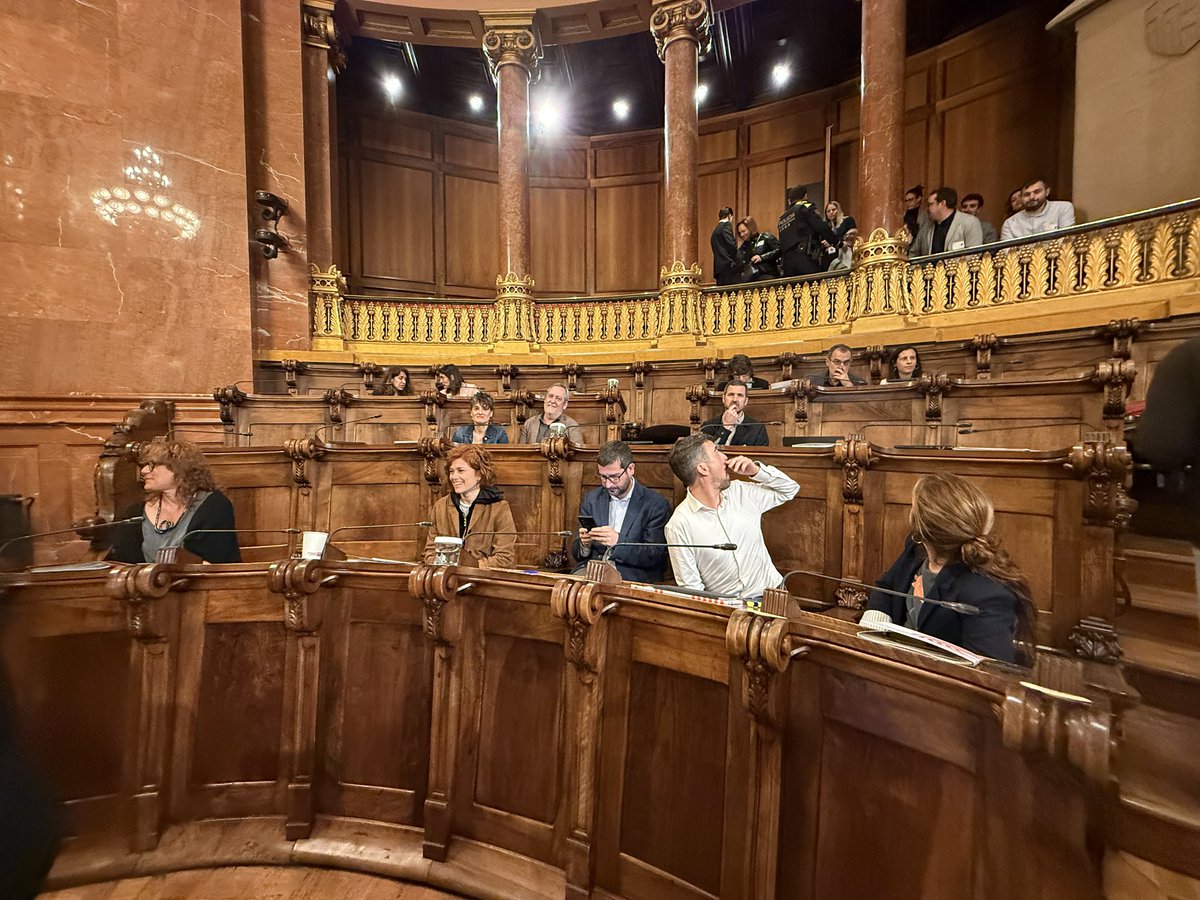 ERC Barcelona tweet media