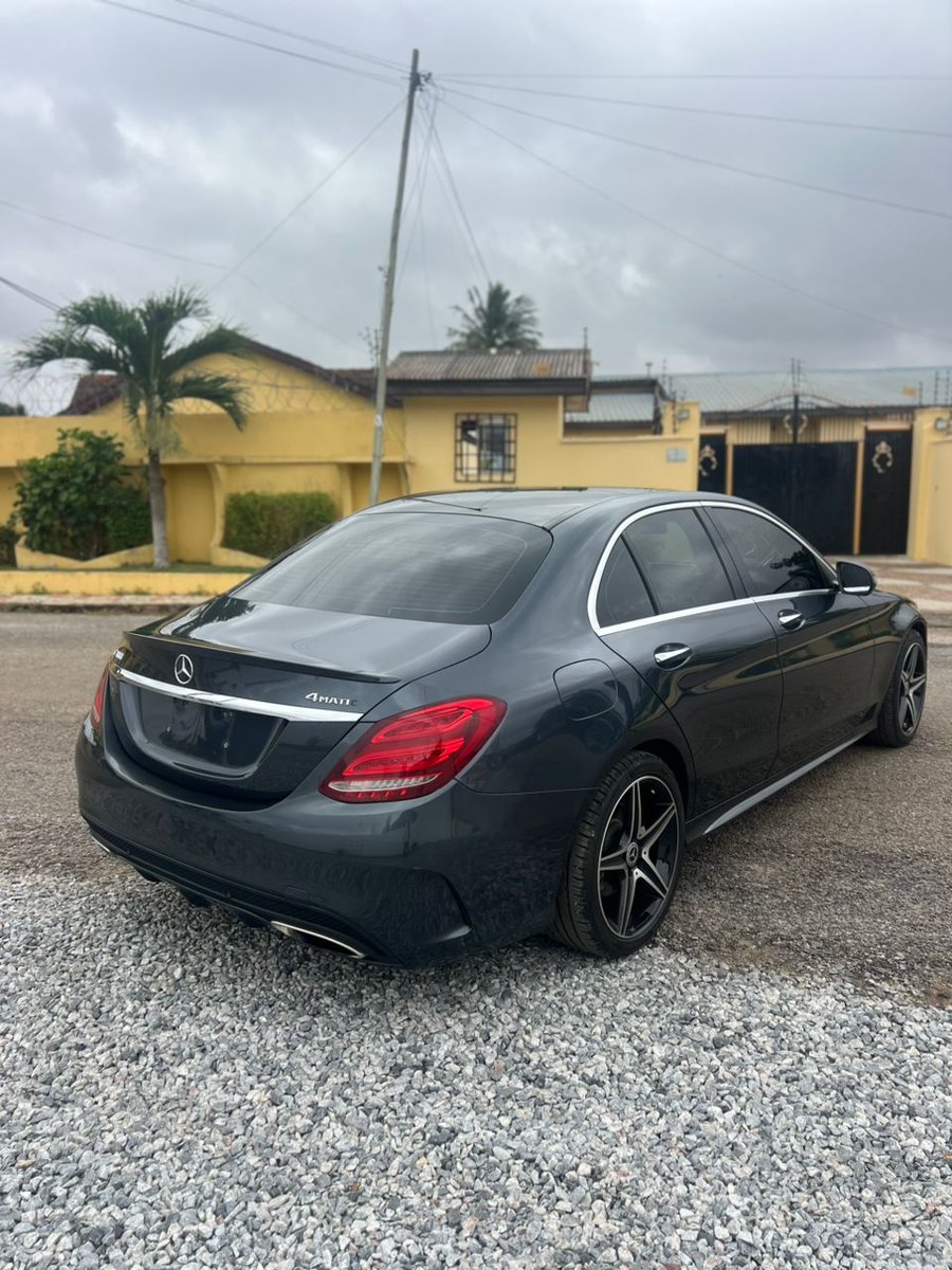 2016 Mercedez Benz C300
2.0L 4 MATIC
Keyless entry and start
Rear view camera
Memory seats
Panoramic Sunroof
Full option
Unregistered

Price: GHC 265,000
Slightly Negotiable

WhatsApp/Call: 0550256731