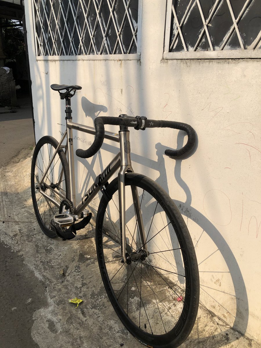 maspoylho's tweet image. FS Tsunami Snm100 Size L

Detail klik alt 

#fnfjb #fixie #fixedgear