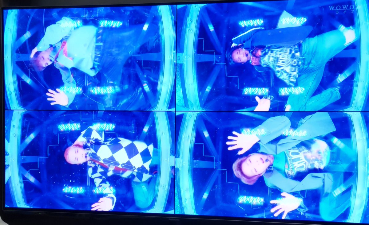 Gayleknee's tweet photo. Ummm….Anyone notice the stage setup…..

Are we getting TMYN 2026 ver??? 👀

#SHINee #샤이니 
#ONEW #KEY #MINHO #TAEMIN
#온유 #키 #민호 #태민 https://t.co/5mMvSTxrJ6