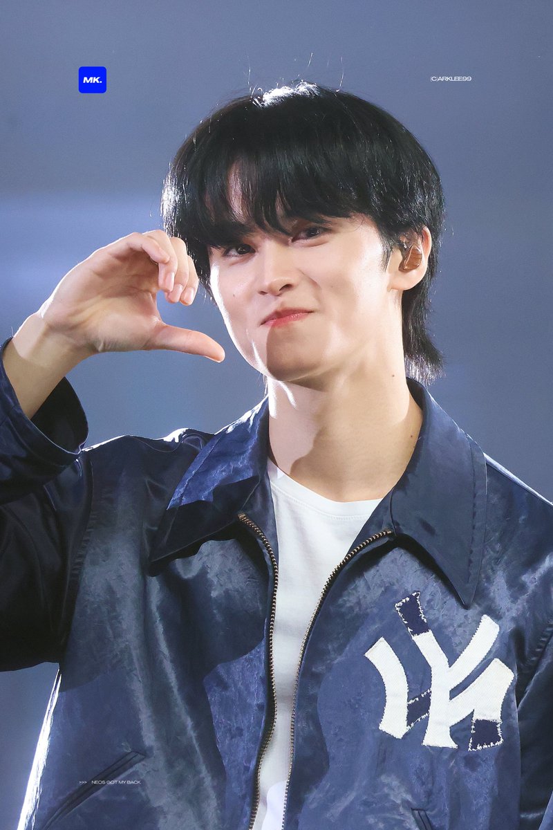 🎱+💚 tweet media