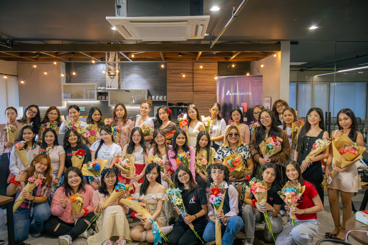 ara_squared's tweet photo. Flowers 🌸 + smart contracts ⛓️ + a room full of incredible Filipinas 🇵🇭 = the only collab that matters.

Last Sunday's Team1 Women Connect was proof that when women gather with intention, something powerful happens. We learned, we built, we bloomed , and the energy in that room? Unforgettable. 

The women in the Philippines are curious, bold, and hungry to build. Not just watching but creating. That's the future of Web3, and we are so here for it. 💻

A huge thank you to @AvaxTeam1  for organizing this amazing event and for having us as part of it 💙, and to @shebn_ , @babesnetxyz , and @cryptitaplays  for the incredible community love. 

You make spaces like this possible.
To every woman who showed up, Thank you. This isn't just an event. It's momentum. And we're just getting started. 🚀

#Blockchain4Her #WomenInWeb3  #Blockchain4Youth
