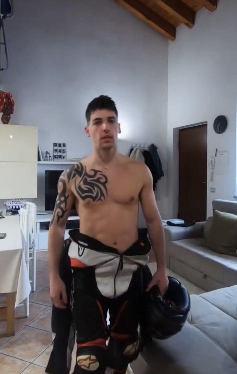 Man on Man tweet media