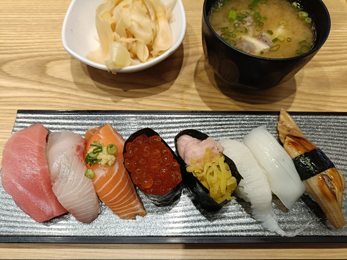 amayadori。或いはこたつ猫。 tweet media