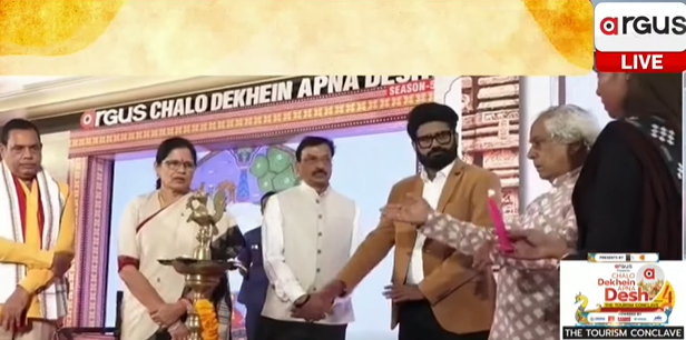 ArgusNews_in's tweet image. #Bhubaneswar | Argus Mega Tourism Conclave in Bhubaneswar kicks off with CEO Prakash Sahu delivering keynote; Odisha Deputy CM Pravati Parida, MLA Babu Singh, Executive Editor Durgashish and other dignitaries in attendance.

#OdishaTourism #TravelIndia #TourismConclave