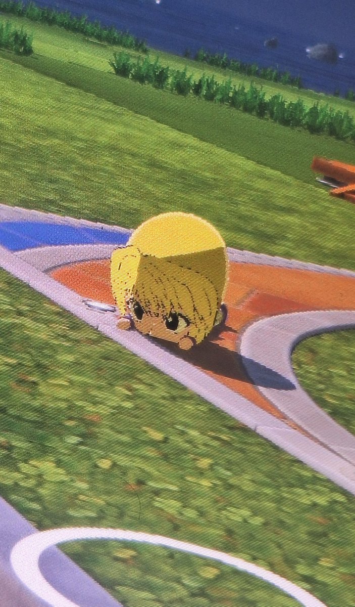 びすます tweet media